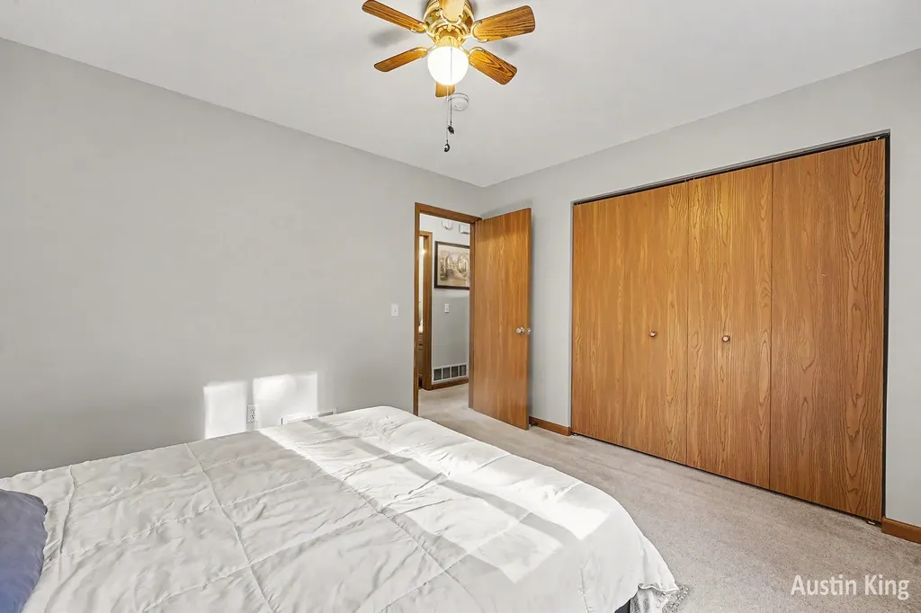 1350 Trailside Court NW Grand Rapids City MI 49504