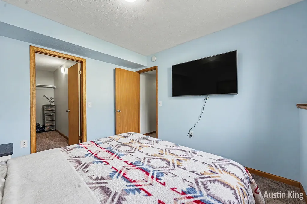 1350 Trailside Court NW Grand Rapids City MI 49504