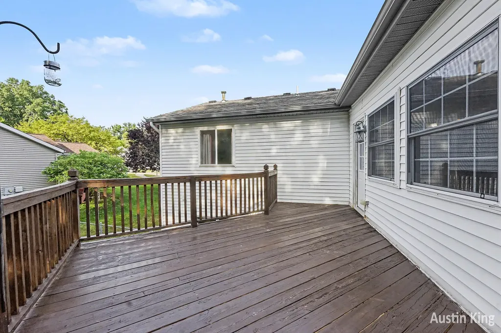 1350 Trailside Court NW Grand Rapids City MI 49504