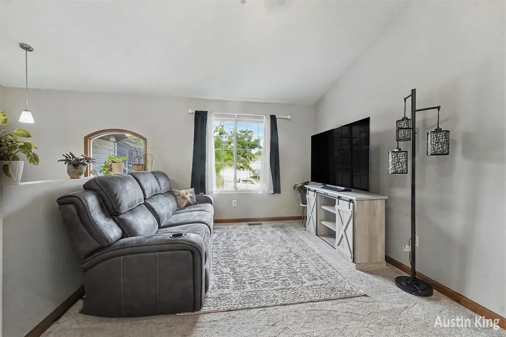 1350 Trailside Court NW Grand Rapids City MI 49504
