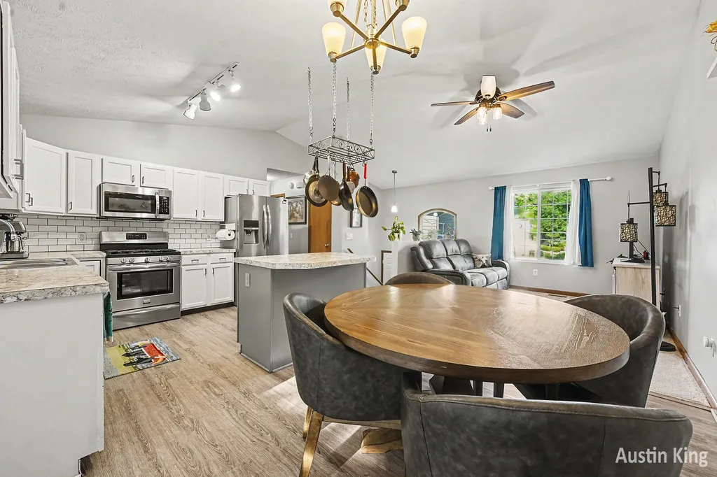 1350 Trailside Court NW Grand Rapids City MI 49504