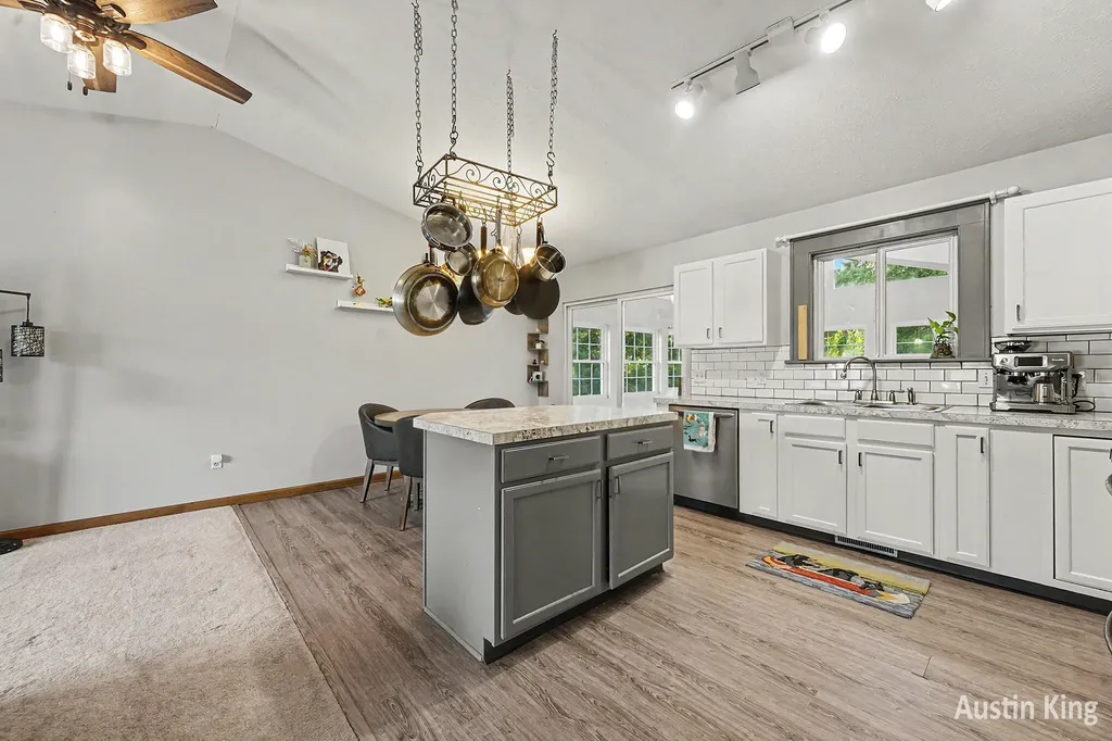1350 Trailside Court NW Grand Rapids City MI 49504