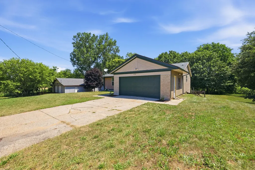 838 24th Avenue Jamestown Charter Township MI 49426