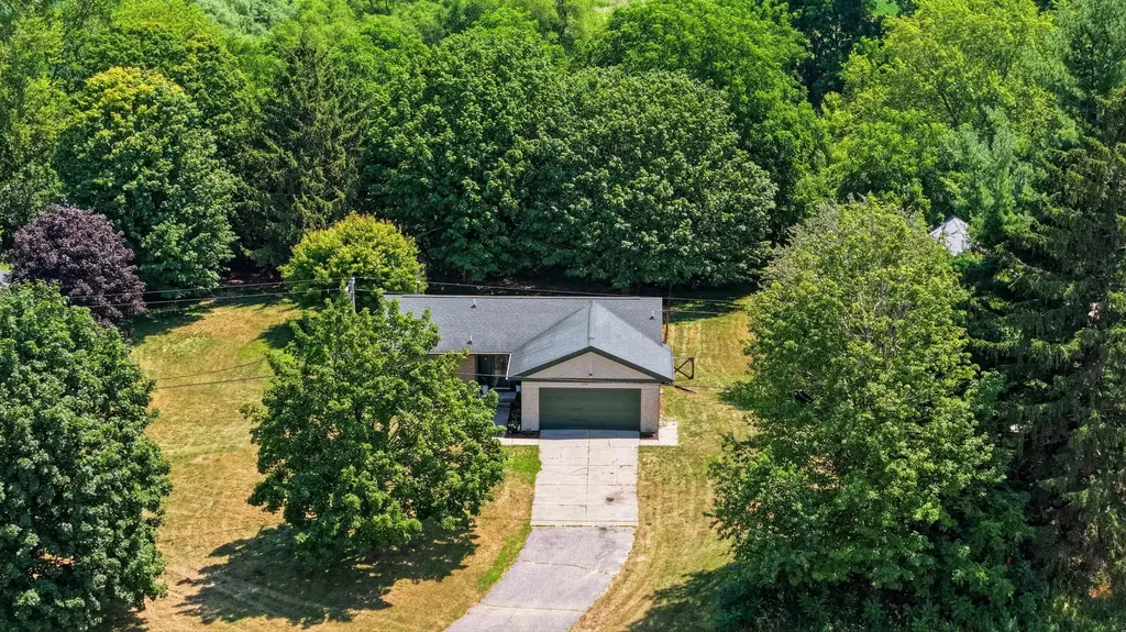838 24th Avenue Jamestown Charter Township MI 49426