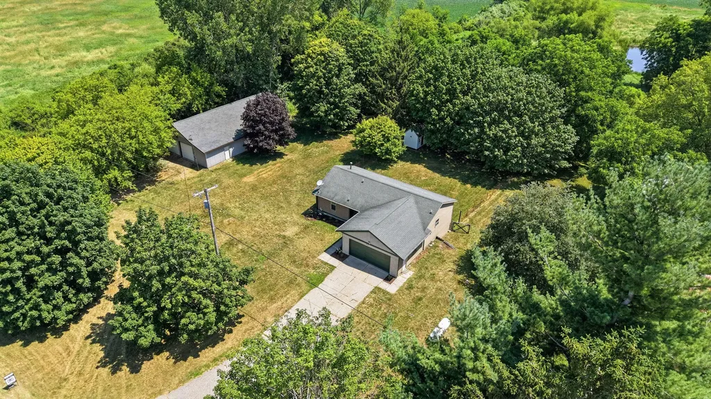 838 24th Avenue Jamestown Charter Township MI 49426