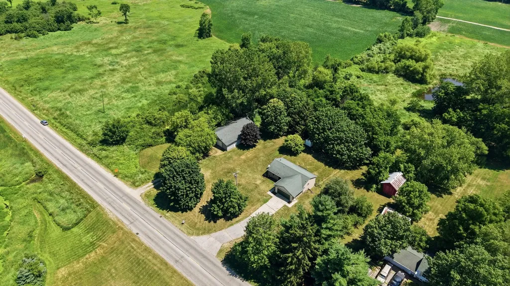 838 24th Avenue Jamestown Charter Township MI 49426