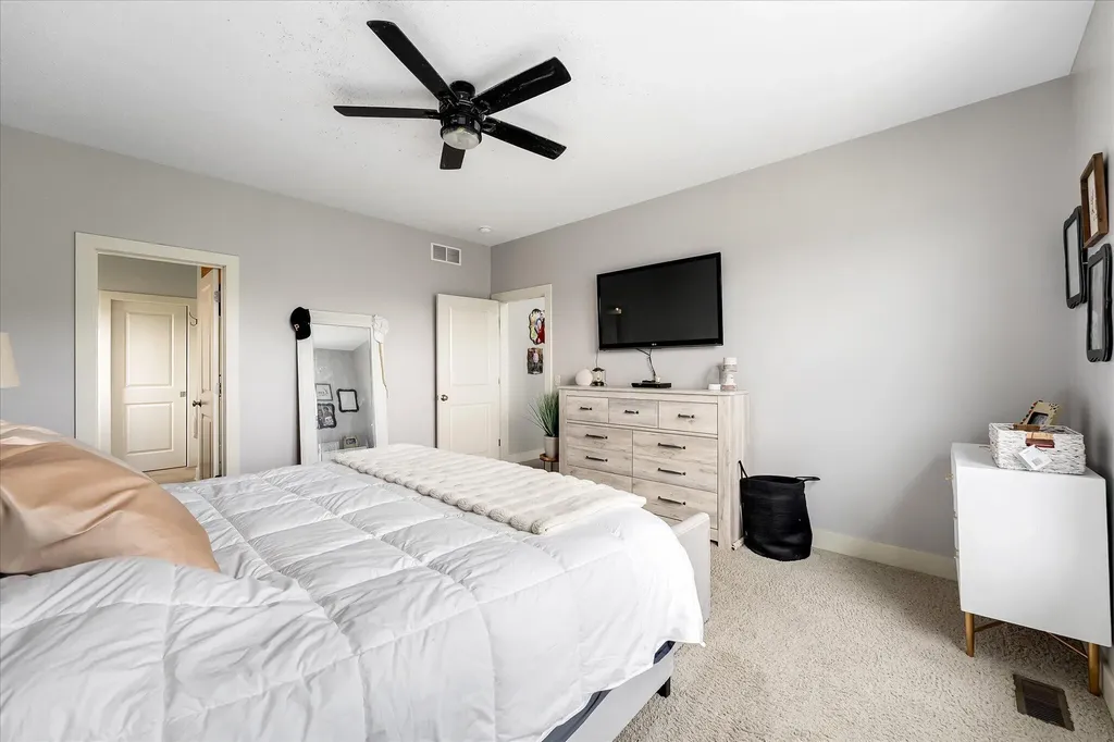 8911 Hopewell Drive NE Algoma Township MI 49341