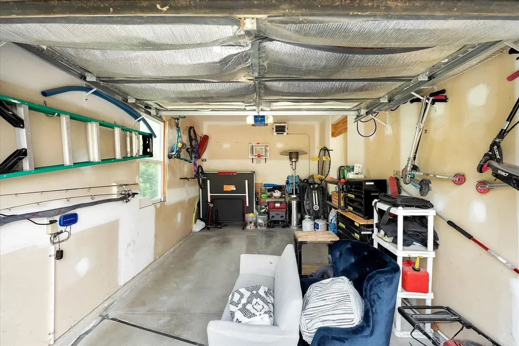 8911 Hopewell Drive NE Algoma Township MI 49341