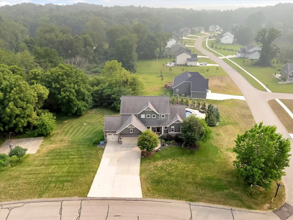 8911 Hopewell Drive NE Algoma Township MI 49341