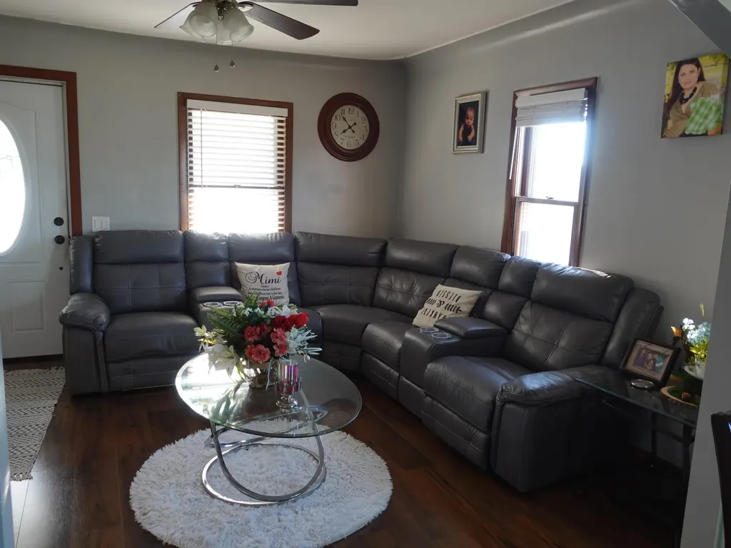 1620 Burlingame Avenue SW Wyoming City MI 49509