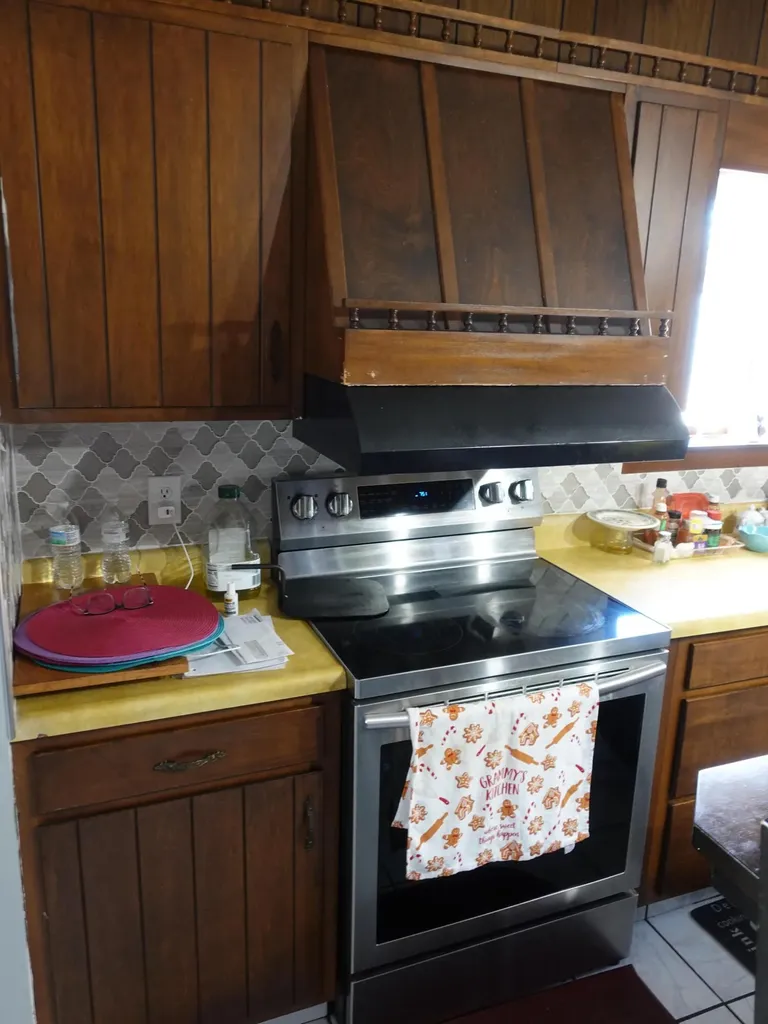 1620 Burlingame Avenue SW Wyoming City MI 49509