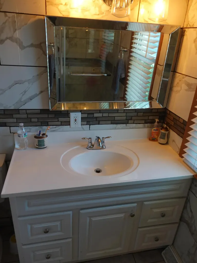 1620 Burlingame Avenue SW Wyoming City MI 49509