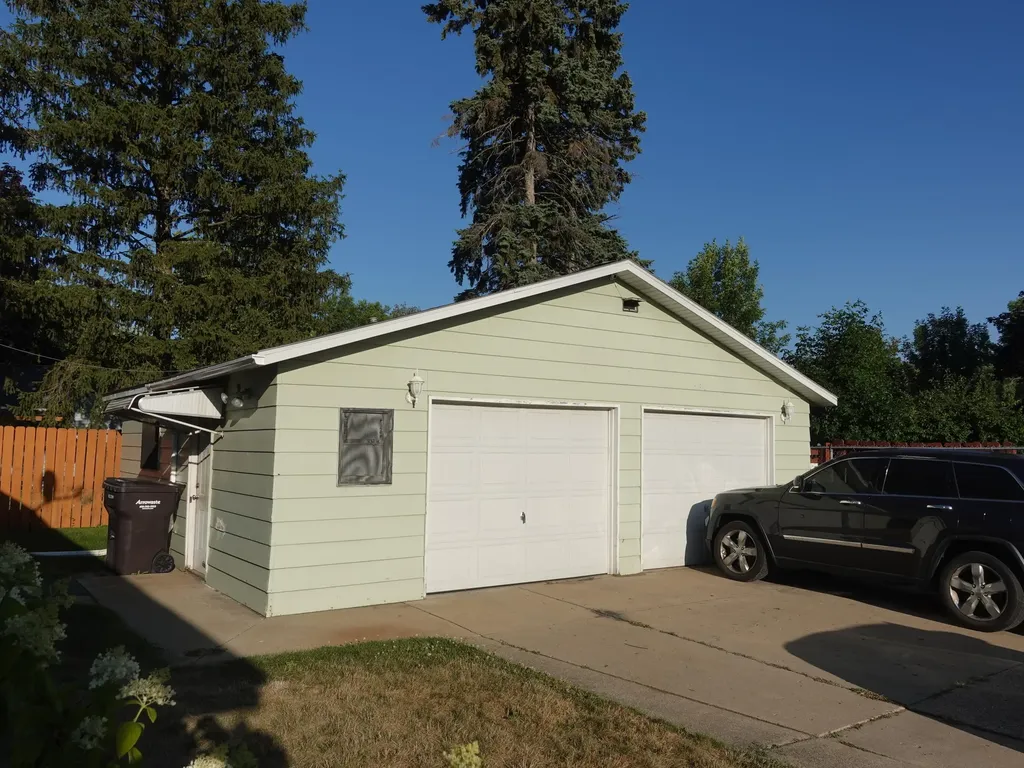 1620 Burlingame Avenue SW Wyoming City MI 49509