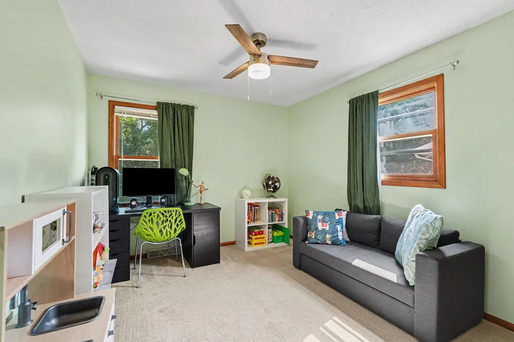 1726 6th Street NW Grand Rapids City MI 49504