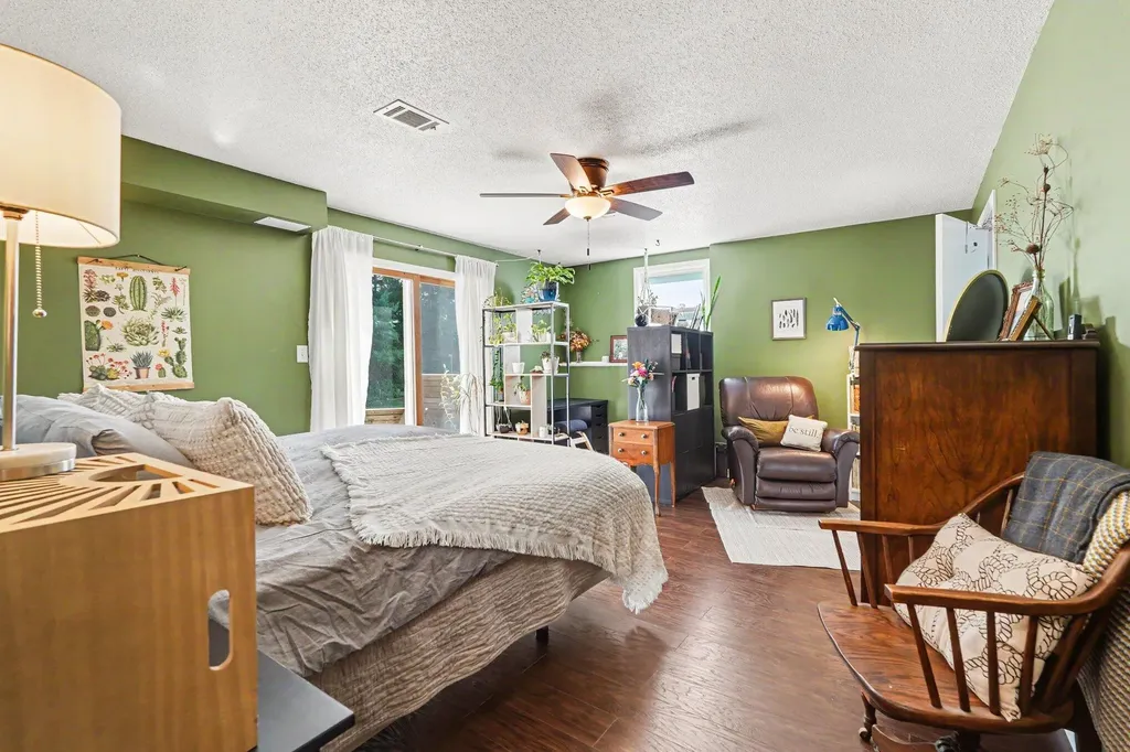 1726 6th Street NW Grand Rapids City MI 49504