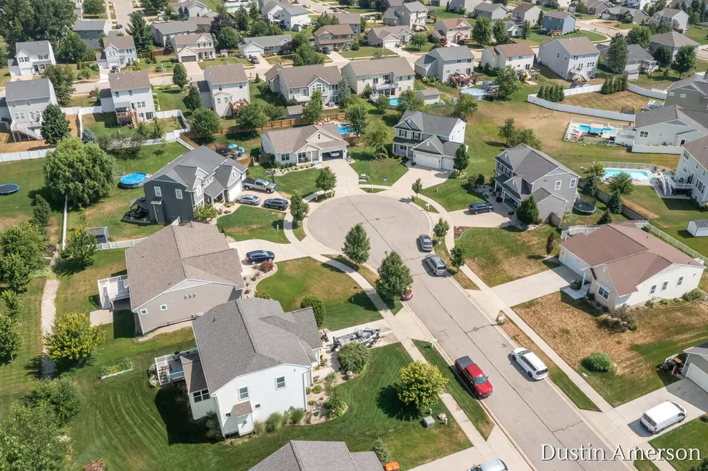 5814 Sage River Court SW Wyoming City MI 49418