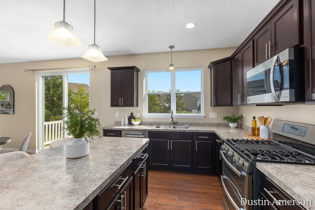 5814 Sage River Court SW Wyoming City MI 49418