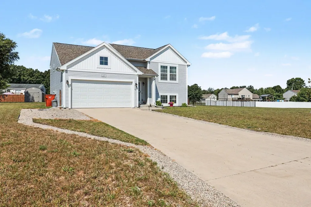 11157 Meadow Wood Circle Eureka Township MI 48838