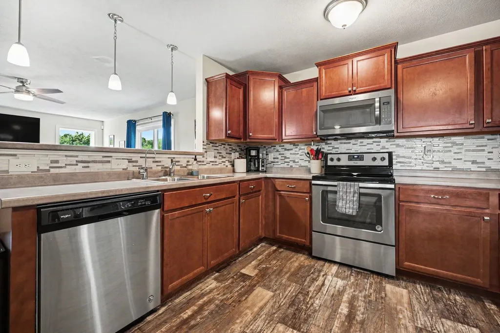 11157 Meadow Wood Circle Eureka Township MI 48838