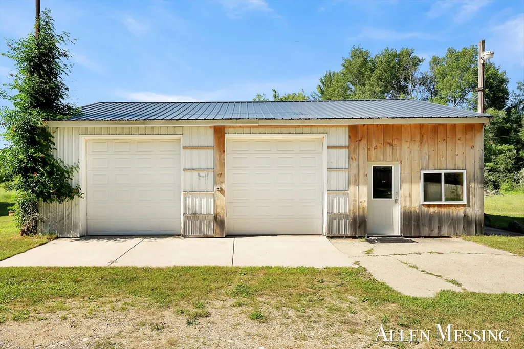 769 S Pine Avenue Everett Township MI 49349