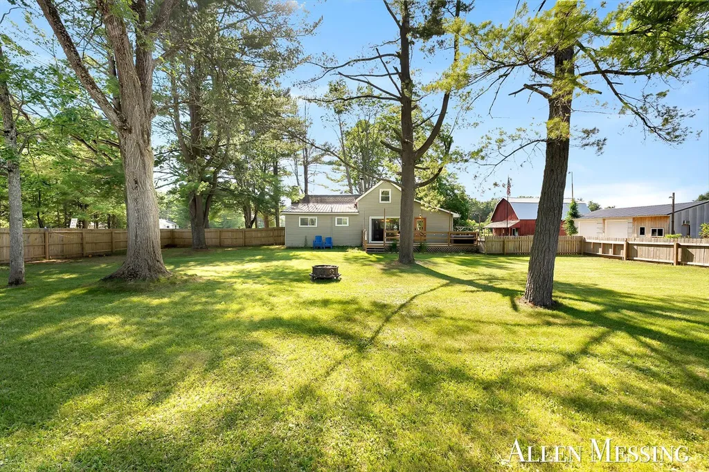 769 S Pine Avenue Everett Township MI 49349