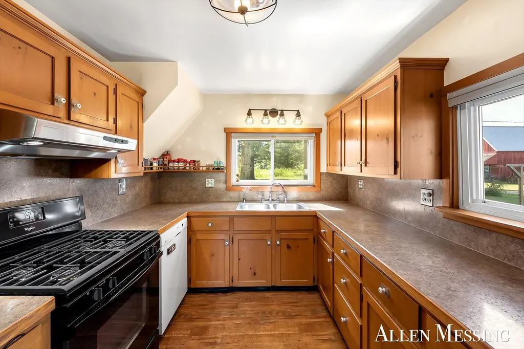 769 S Pine Avenue Everett Township MI 49349
