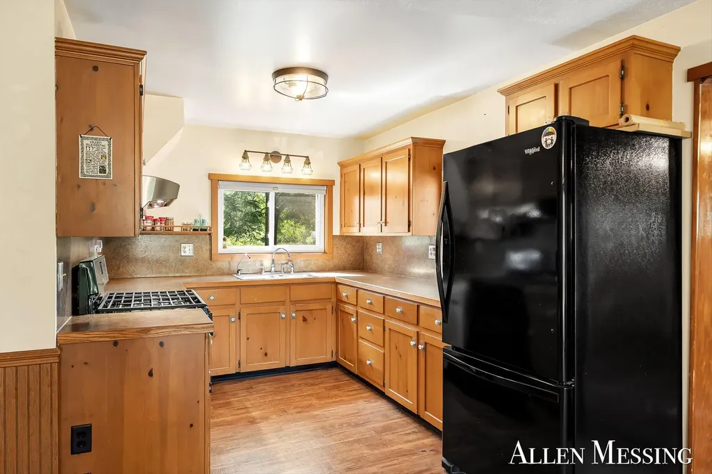 769 S Pine Avenue Everett Township MI 49349