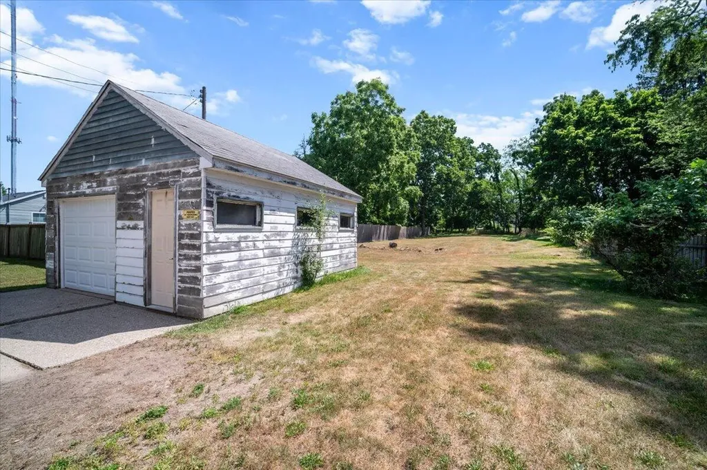1240 Plymouth Avenue NE Grand Rapids City MI 49505