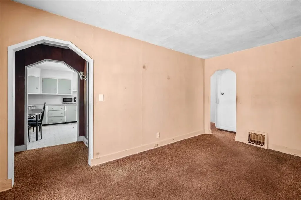 1240 Plymouth Avenue NE Grand Rapids City MI 49505