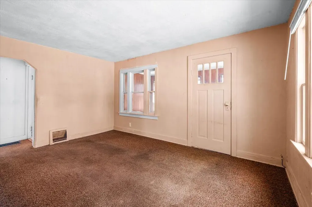 1240 Plymouth Avenue NE Grand Rapids City MI 49505