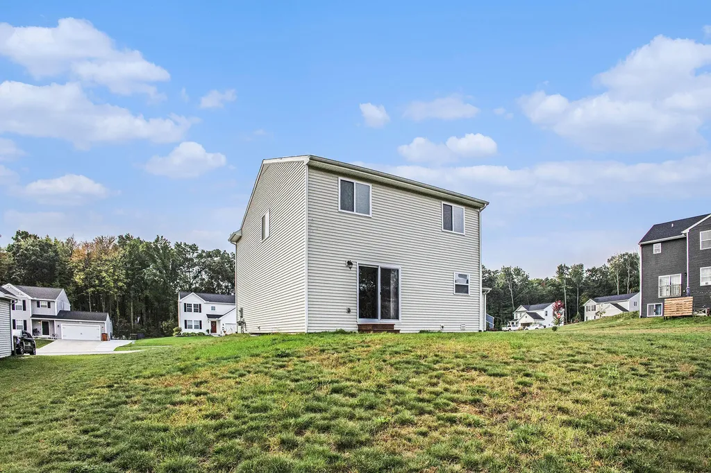 10841 Carmen Oak Drive SE Lowell Charter Township MI 49331