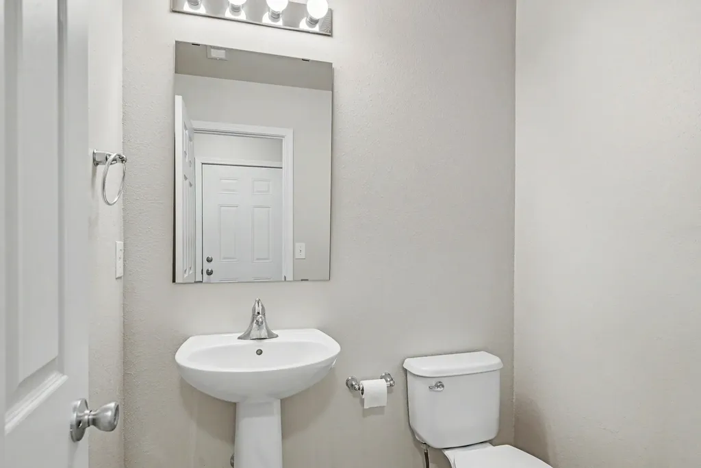 634 E North Street Hastings City MI 49058