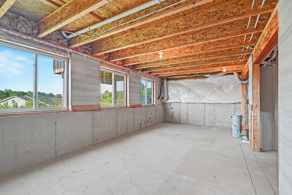634 E North Street Hastings City MI 49058