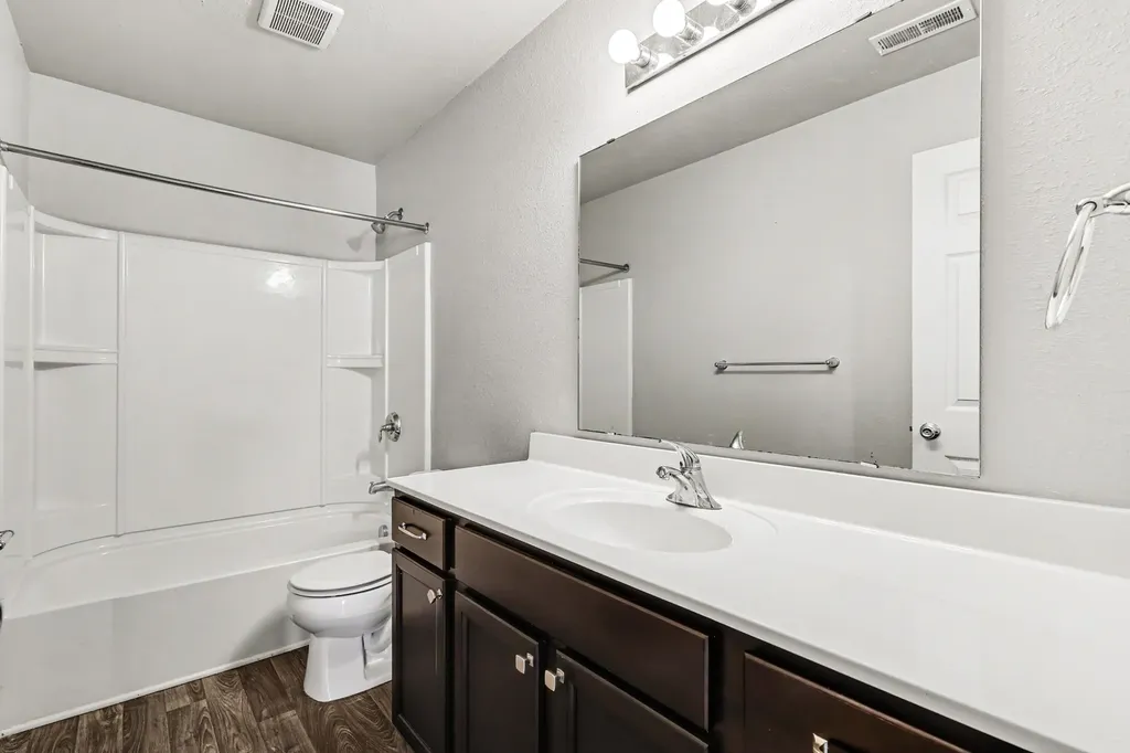 1010 W Villas Drive Vicksburg Village MI 49097