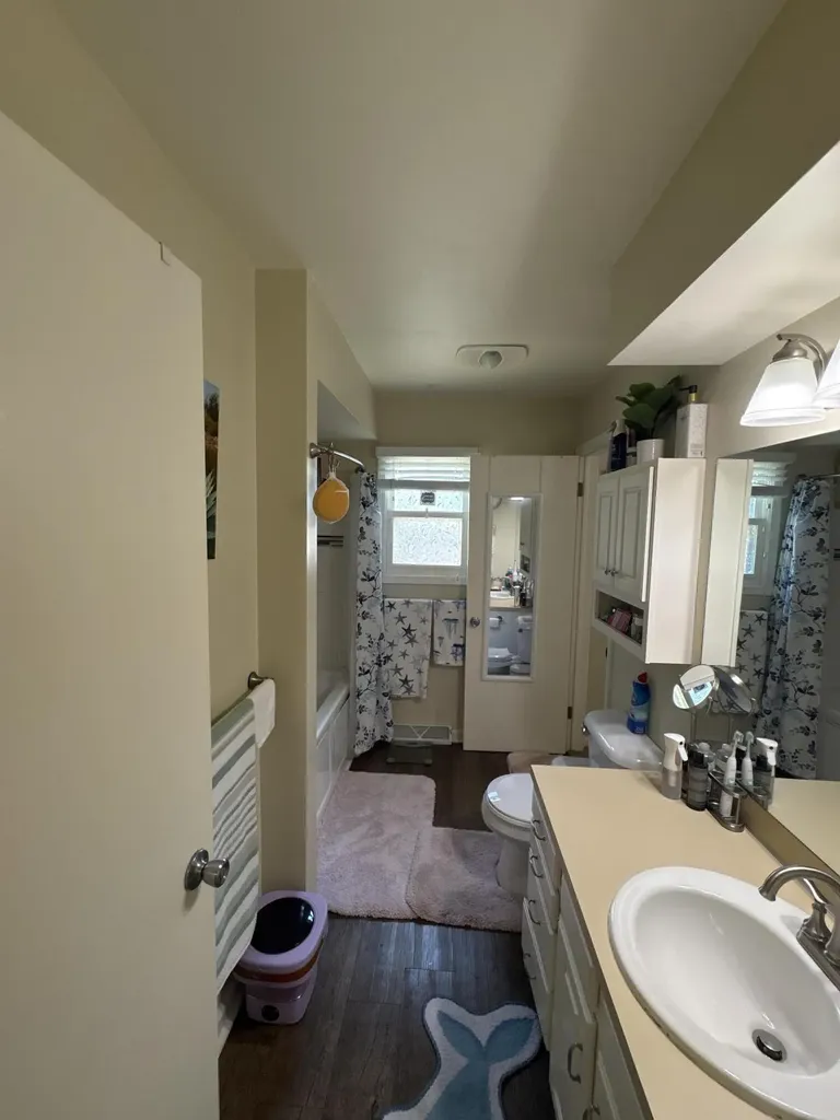 1521 Woodhill Court SW Wyoming City MI 49509