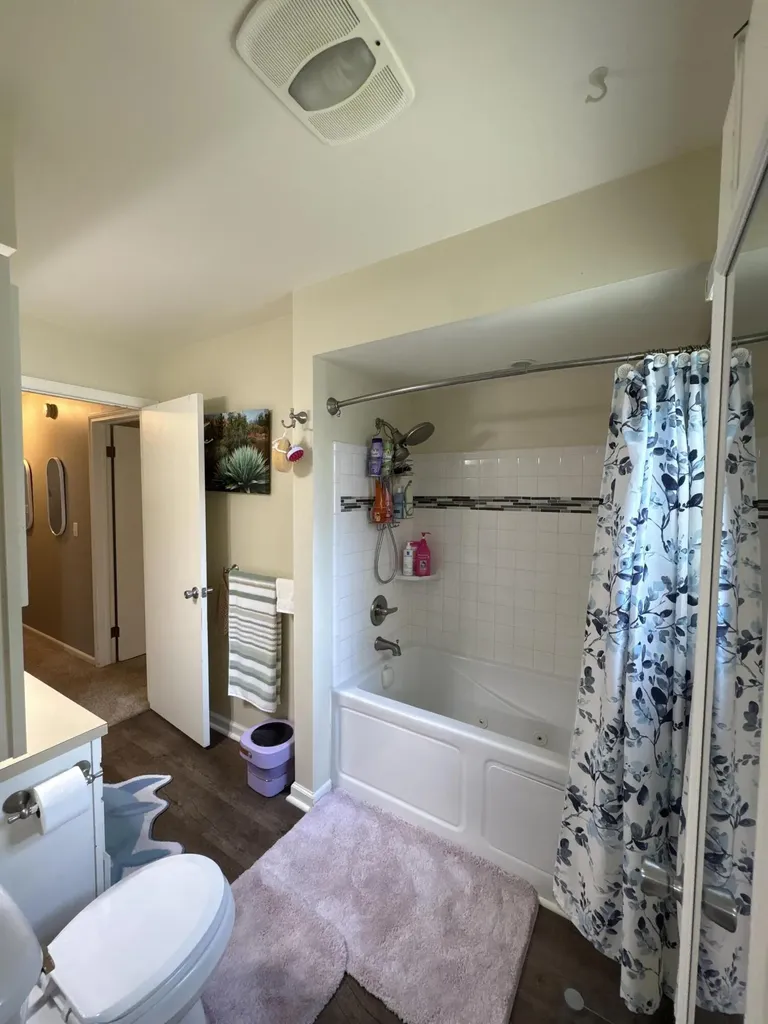 1521 Woodhill Court SW Wyoming City MI 49509