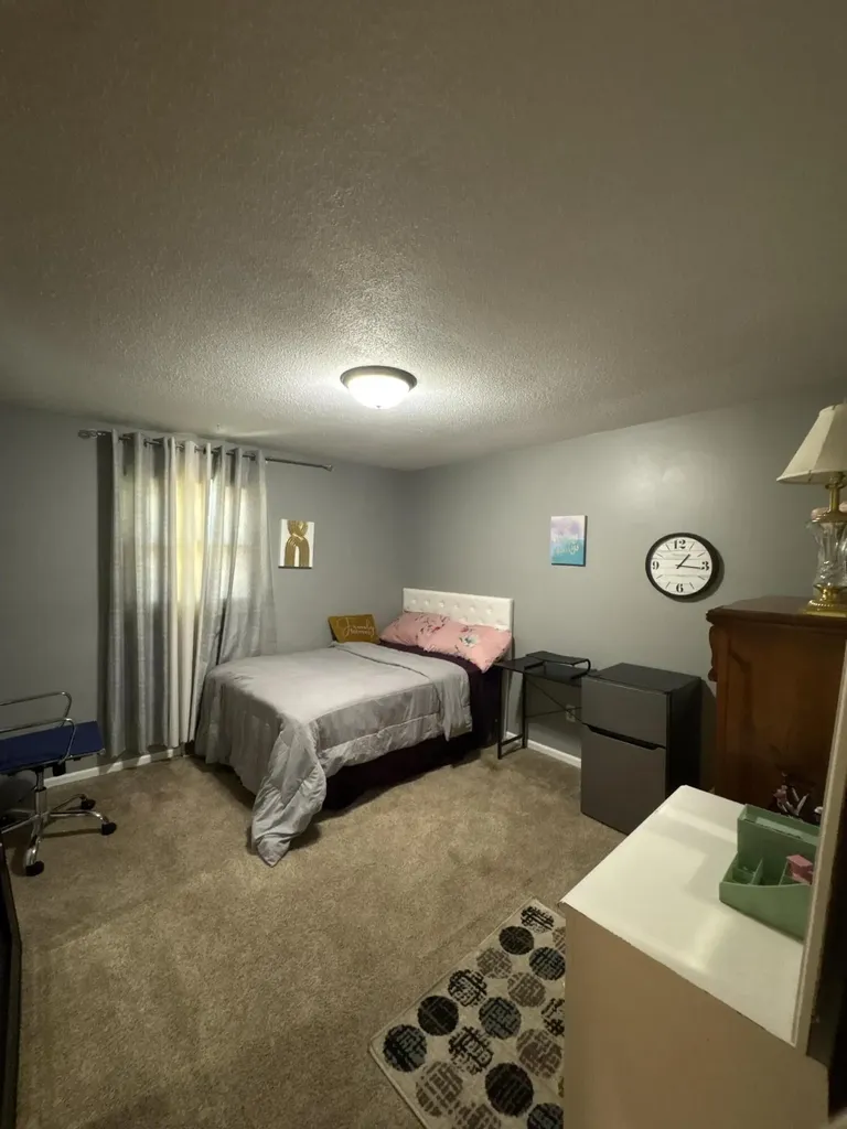 1521 Woodhill Court SW Wyoming City MI 49509