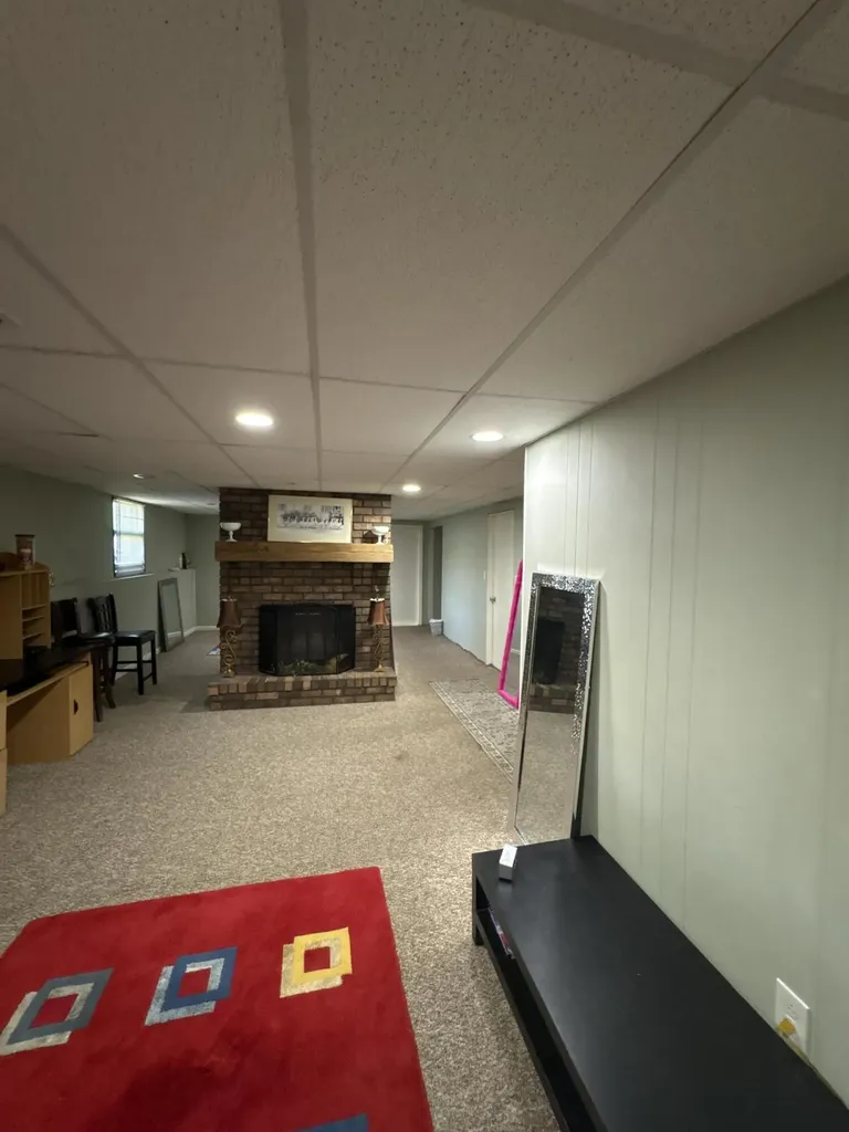1521 Woodhill Court SW Wyoming City MI 49509