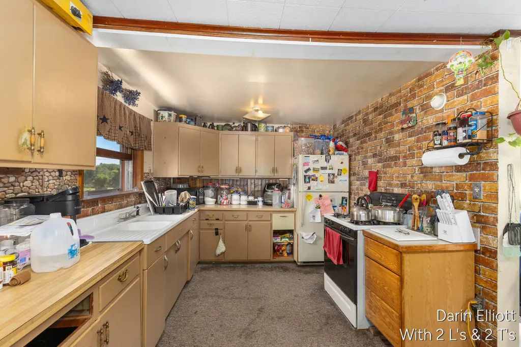 3703 N Cedar Lake Road NE Home Township MI 48829