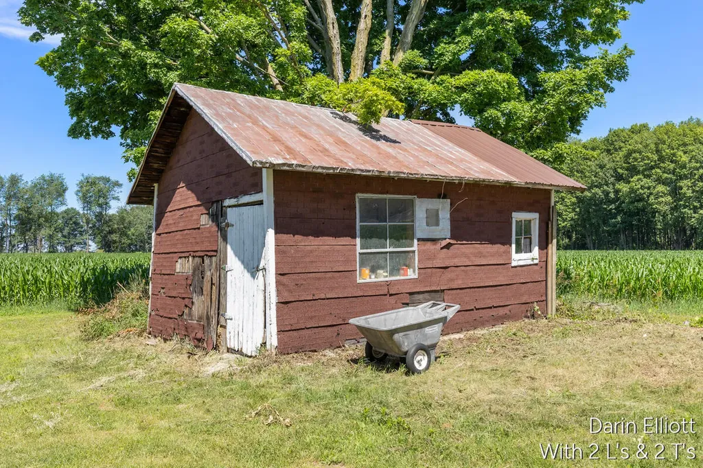 3703 N Cedar Lake Road NE Home Township MI 48829