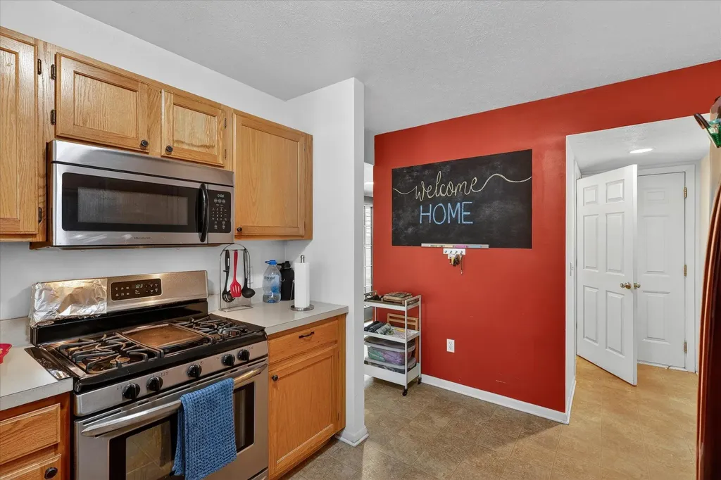1790 Grand Court NE Grand Rapids Charter Township MI 49525