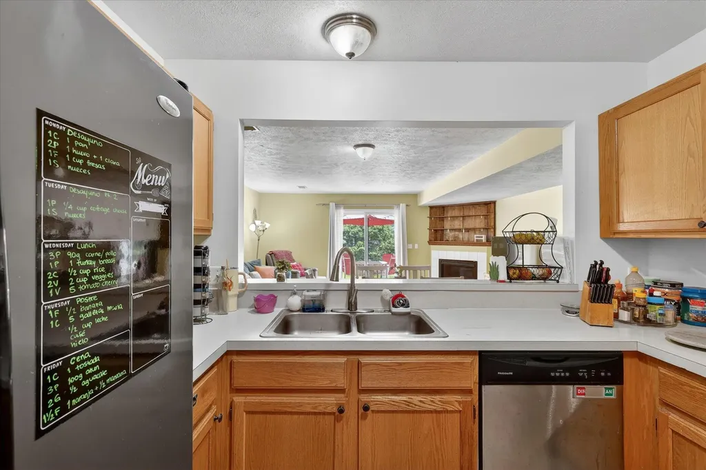 1790 Grand Court NE Grand Rapids Charter Township MI 49525