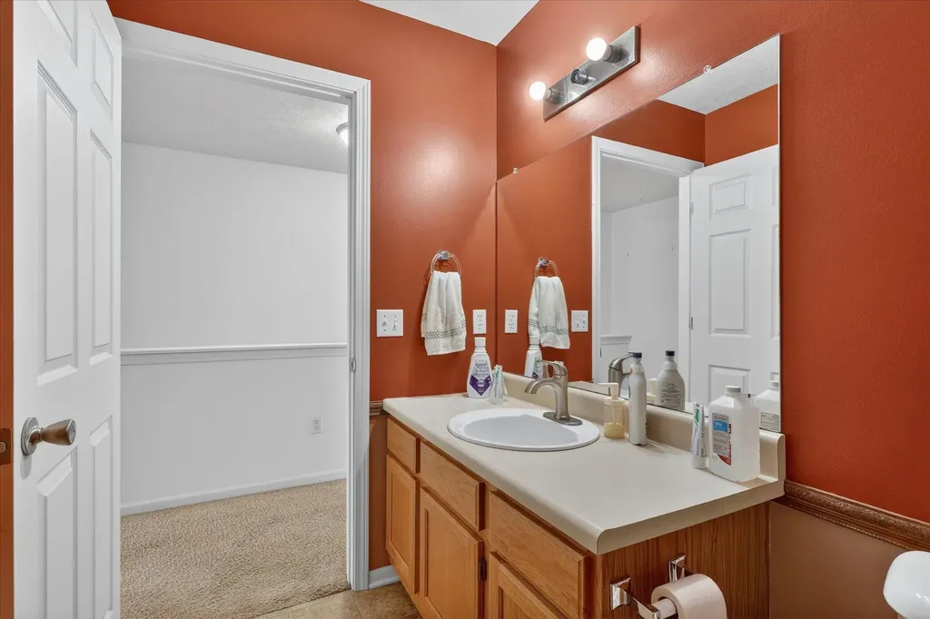 1790 Grand Court NE Grand Rapids Charter Township MI 49525