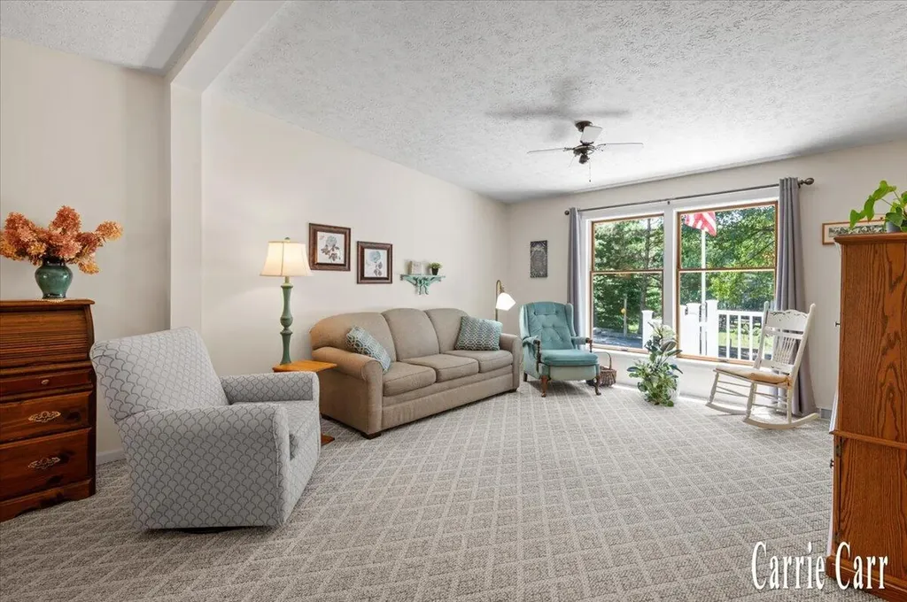 8670 Wolven Avenue NE Plainfield Charter Township MI 49341