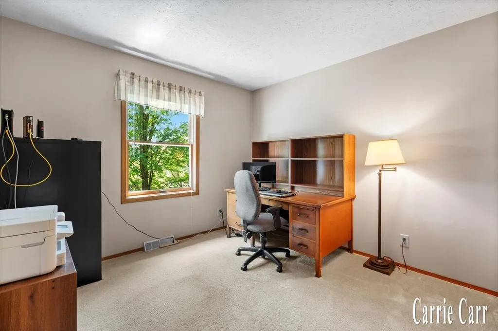 8670 Wolven Avenue NE Plainfield Charter Township MI 49341