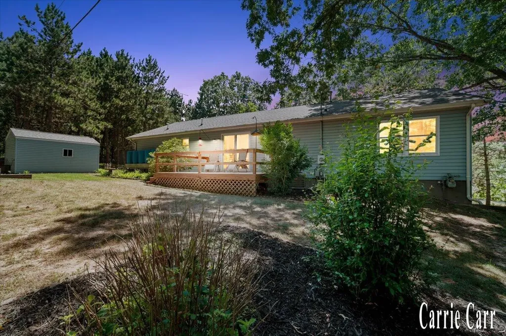8670 Wolven Avenue NE Plainfield Charter Township MI 49341