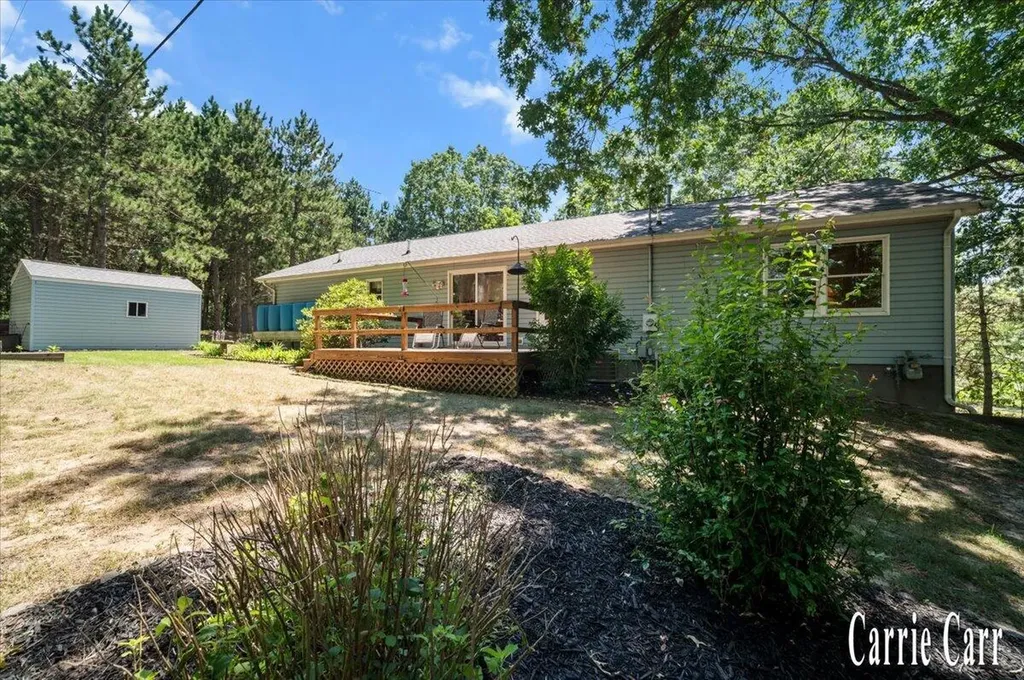 8670 Wolven Avenue NE Plainfield Charter Township MI 49341