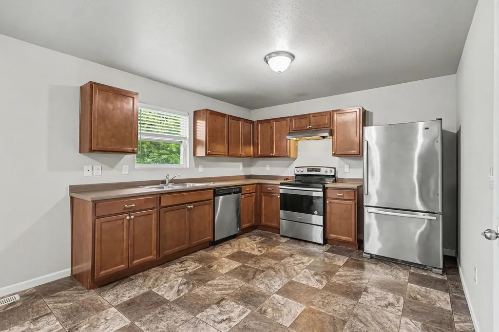 1040 Broken Ridge Drive Delta Charter Township MI 48917