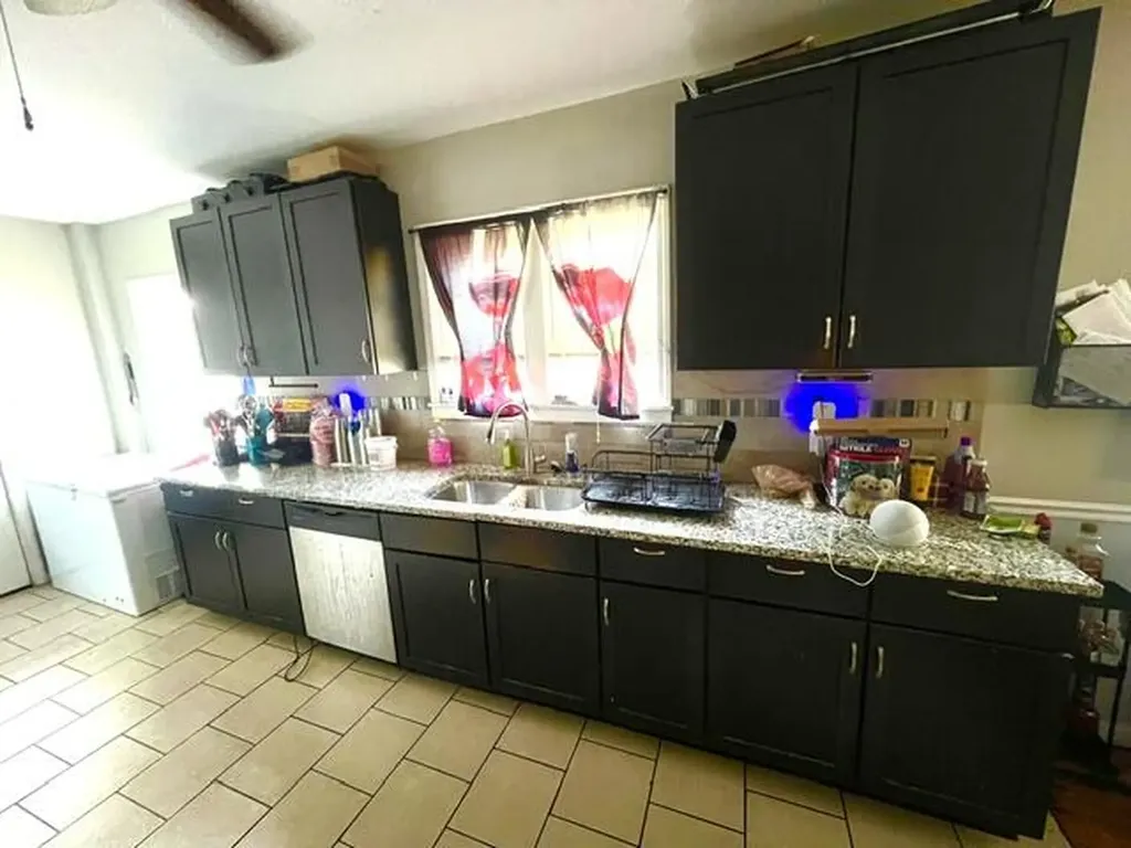 2216 Peck Street Muskegon Heights City MI 49444