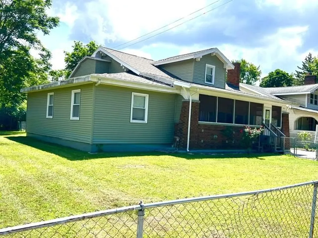 2216 Peck Street Muskegon Heights City MI 49444